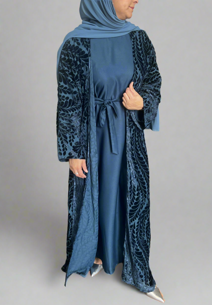 Velvet embossed abaya set