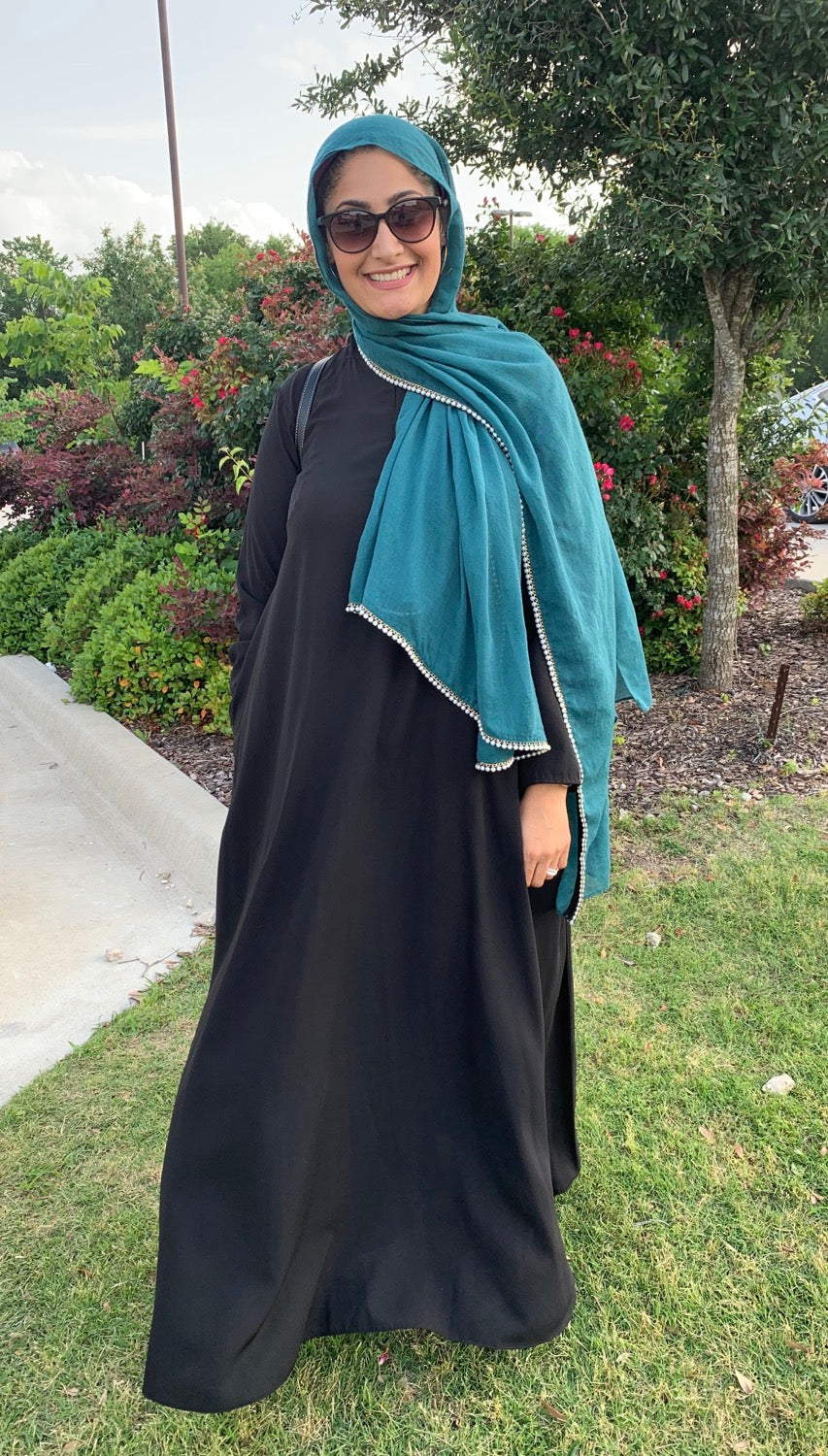 Breathable zipper pocket abaya