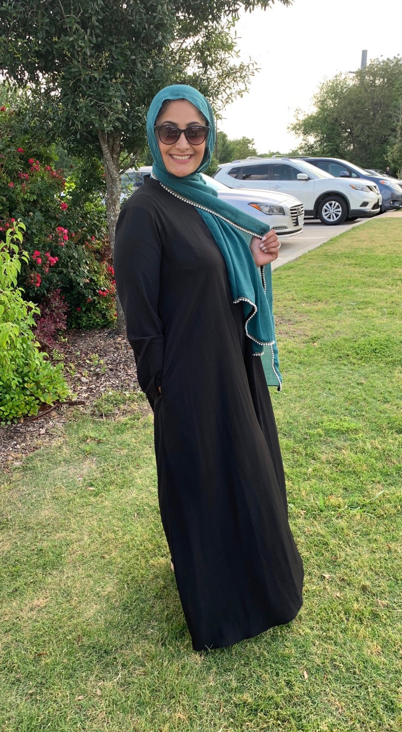 Breathable zipper pocket abaya