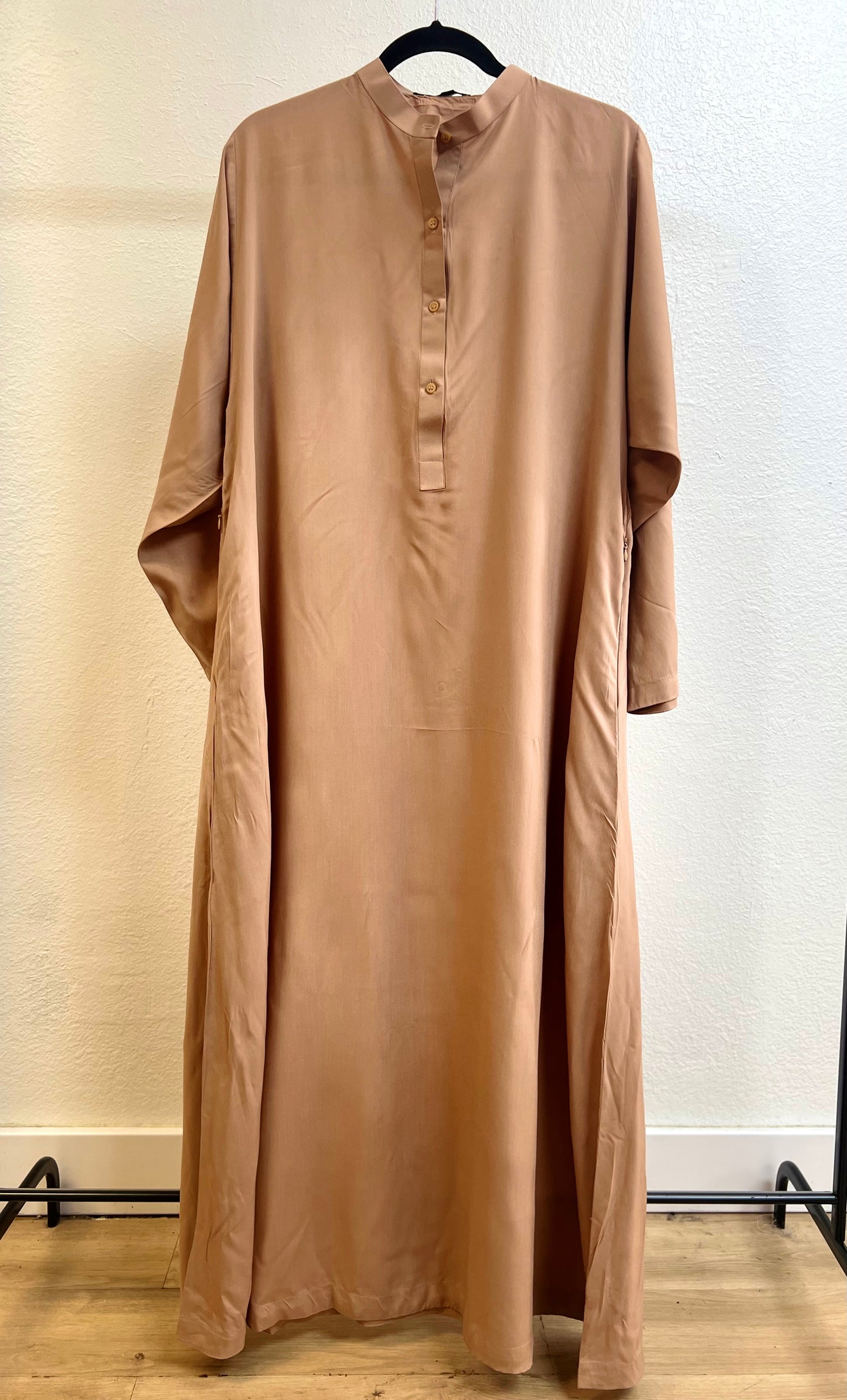 Breathable cotton abaya